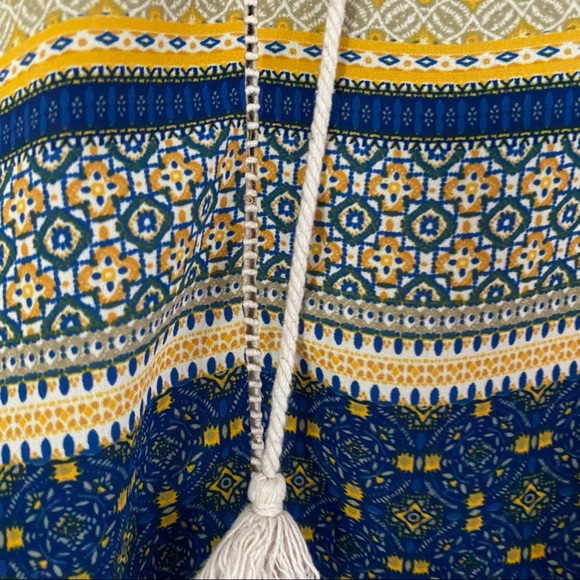 Collective Concepts Blouse - Picture 3 of 4